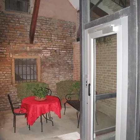 Отель Piccola Fenice 3*