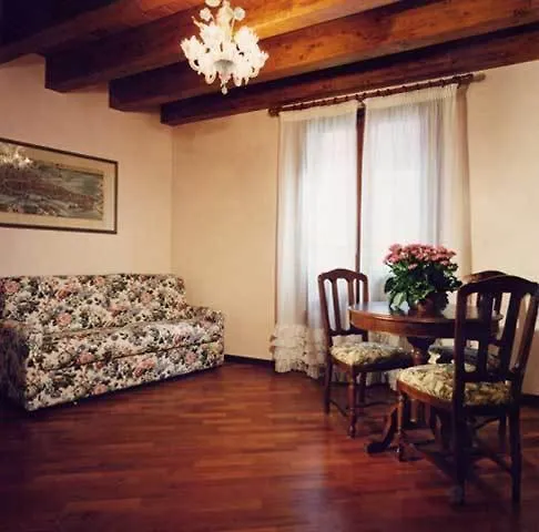 Szálloda Piccola Fenice Velence