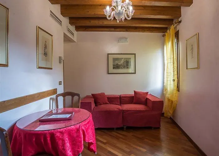 Piccola Fenice 3* Венеция
