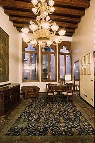 Piccola Fenice Венеция